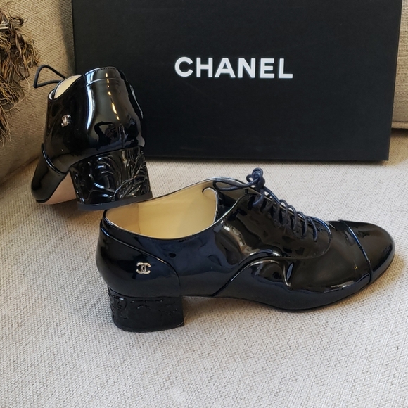 poshmark chanel shoes